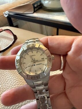 Silver fossil classic sport silver dial watch ~ NEW